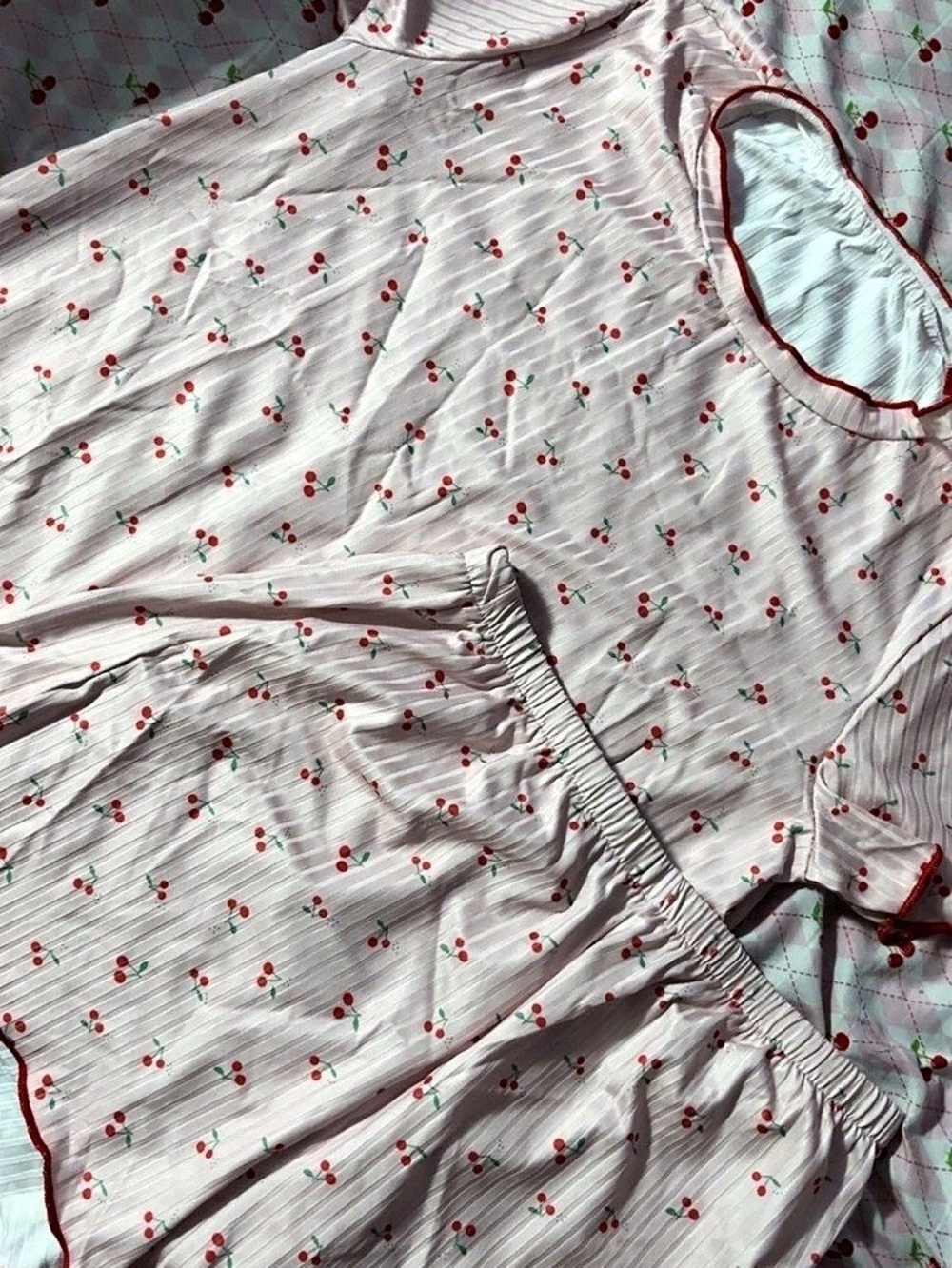 Cherry print sleepwear set